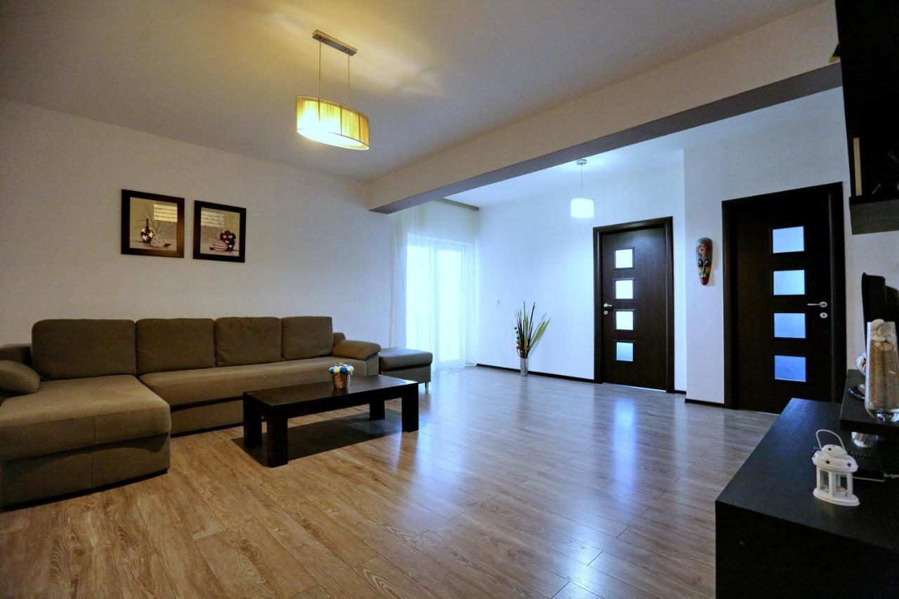 Bloc Izvor Piteşti Exterior foto