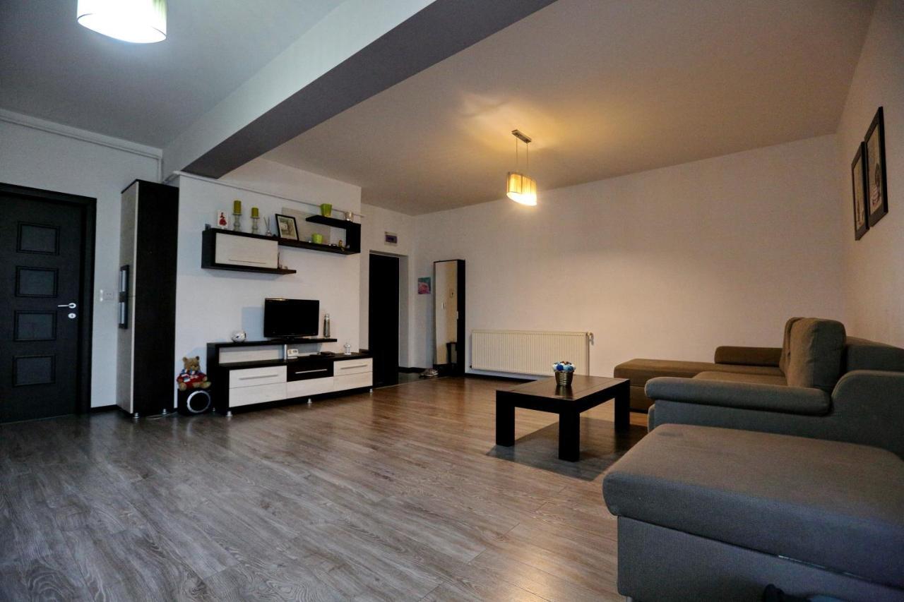 Bloc Izvor Piteşti Exterior foto