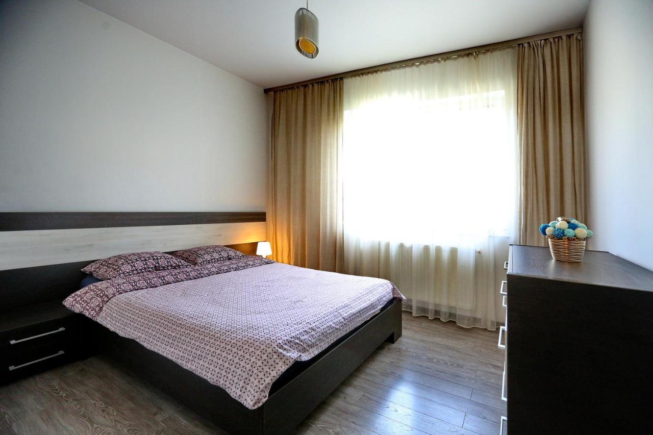 Bloc Izvor Piteşti Exterior foto